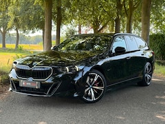 BMW 5-serie Touring - 530e Touring M-sport 2024 / memory / lazer / HUD / hk / Bomvol