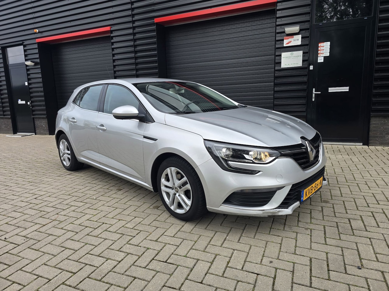 Renault Mégane - 1.5 Blue dCi Limited |NAVIGATIE | AIRCO |PDC | LED | CRUISE CONTROL | NW APK - AutoWereld.nl