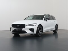 Volvo V60 - 2.0 T6 Plug-in hybrid AWD Ultra Dark | B&W Audio | HUD | Stoelverwarming V+A | Panoramadak