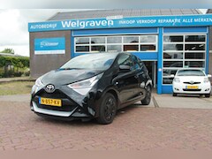 Toyota Aygo - 1.0 VVT-i x-play zeer nette auto a.camera car play navi
