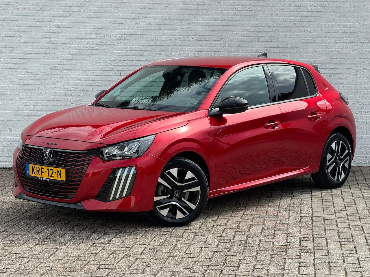 Peugeot 208 - 1.2 PureTech 100 Allure 360 Camera Navi Afn. Trekhaak Carplay Cruisecontrol - AutoWereld.nl