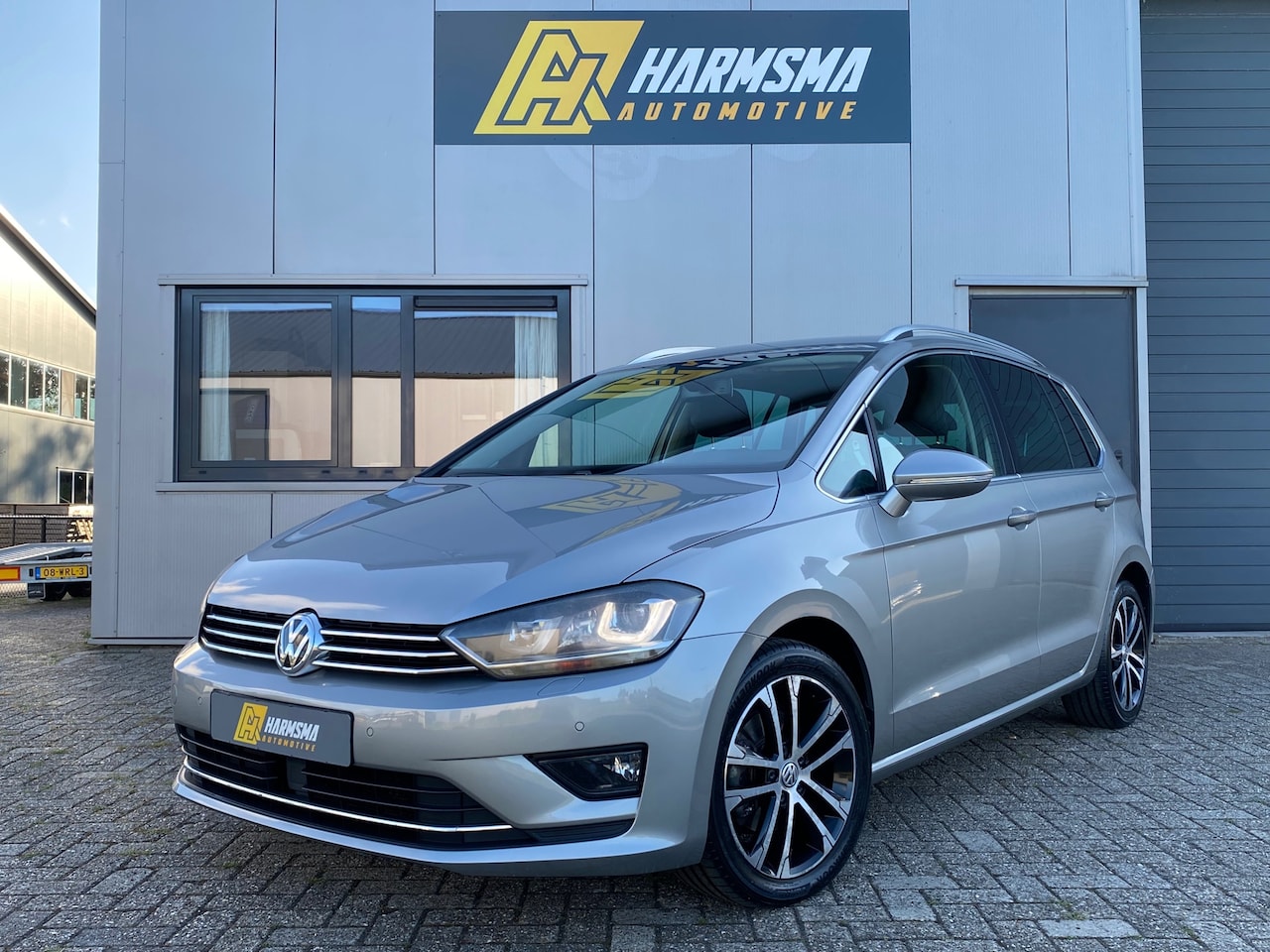 Volkswagen Golf Sportsvan - 1.4 TSI Highline |Adaptief|Xenon|Stoelv.|Trekhaak - AutoWereld.nl