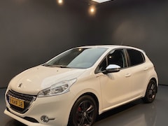 Peugeot 208 - 1.2 VTi Urban Soul - beurt gehad 1 jaar apk