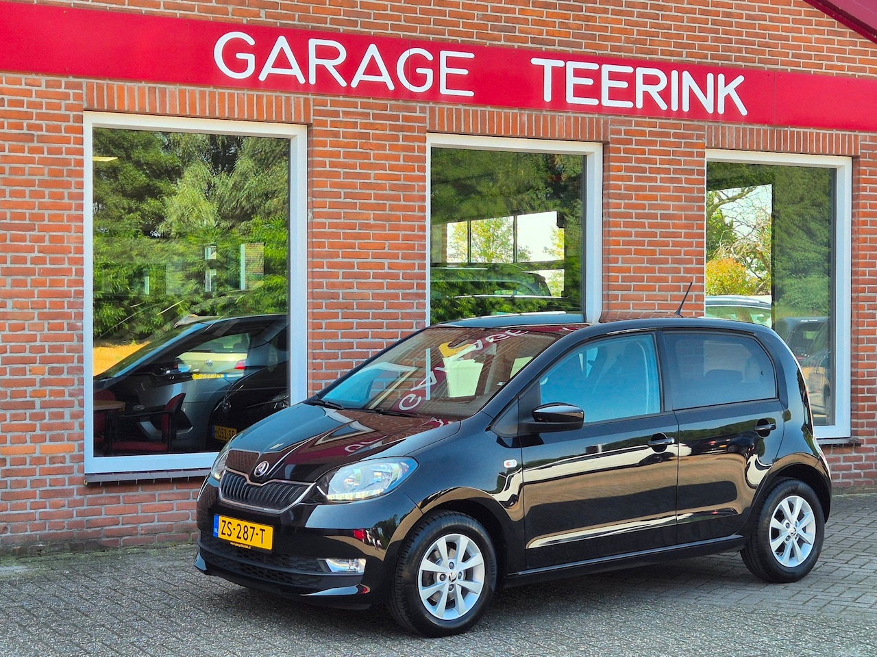 Skoda Citigo - 1.0 Greentech Style 60PK 5drs airco, cruise, elektr.ramen, bluetooth - AutoWereld.nl