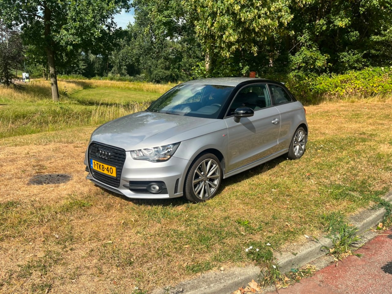 Audi A1 - 1.2 TFSI Admired S-Line - AutoWereld.nl