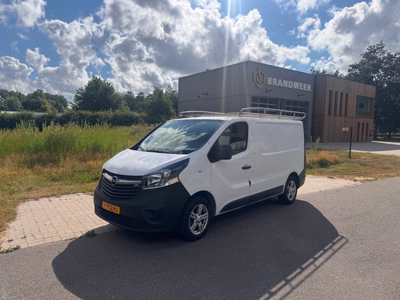 Opel Vivaro - 1.6 CDTI L1H1 Edition Airco.Airco - AutoWereld.nl