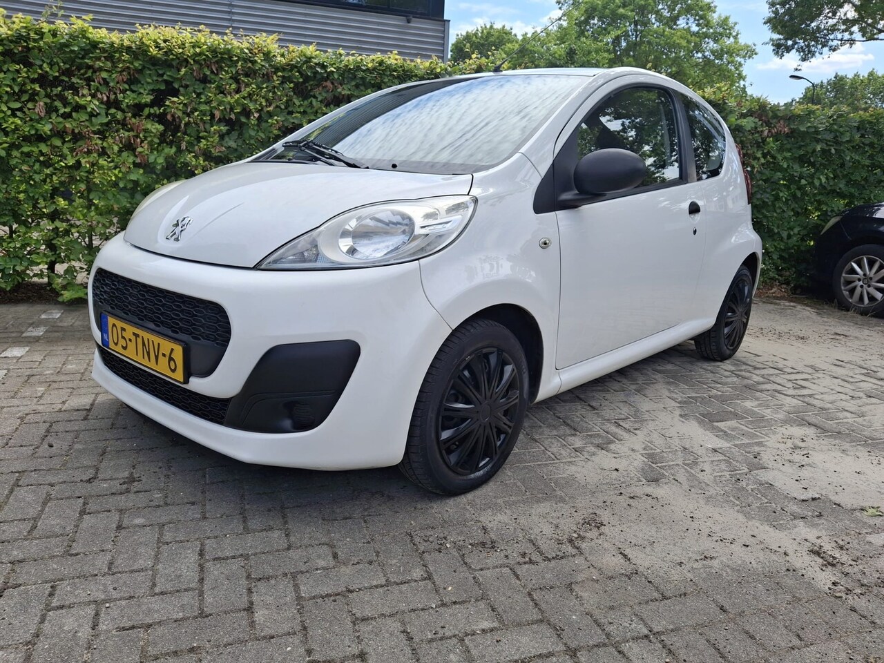 Peugeot 107 - 1.0 Access Accent AIRCO 2012 ERG FIJNE AUTO - AutoWereld.nl