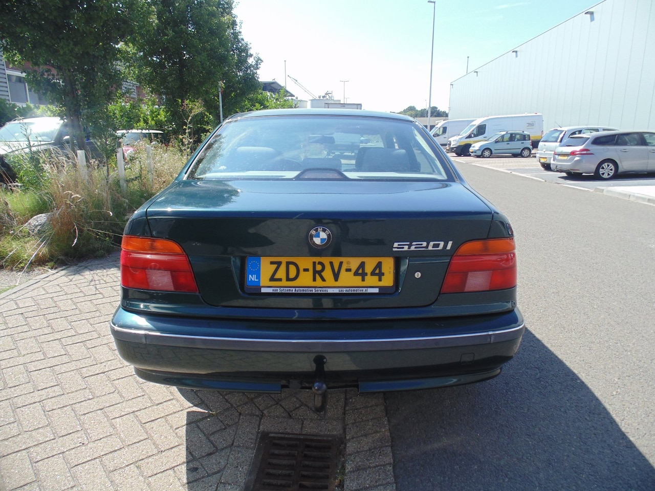 BMW 5-serie - 520i Executive sedan AUTOMAAT MET AIRCO TREKHAAK KM 194000 - AutoWereld.nl