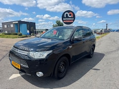 Mitsubishi Outlander - | 2014 | 2.0 PHEV Instyle+ | Automaaat | APK
