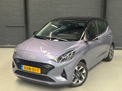 Hyundai i10 - 5-deurs 1.0 Premium automaat - 2-tone - 5-zits - camera - stoel + stuurverwarming - Apple