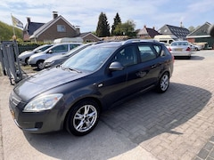 Kia Cee'd Sporty Wagon - 1.4 X-tra