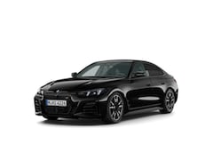 BMW 4-serie Gran Coupé - M440i xDrive | M Sportpakket Pro | Innovation Pack | Comfort Pack