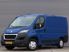 Peugeot Boxer - 330 2.0 BlueHDI L1H1 Premium Pack *Navigatie*Parkeersens
