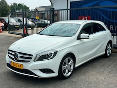 Mercedes-Benz A-klasse - 180 Prestige / AIRCO / NAVIGATIE / STOELVERWARMING / SENSOREN