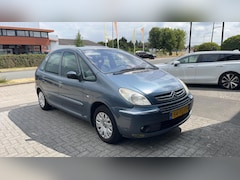 Citroën Xsara Picasso - €2249, -2.0i-16V Caractère AUTOMAAT APK