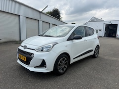 Hyundai i10 - 1.0i Automaat + stuur- en stoelverwarming