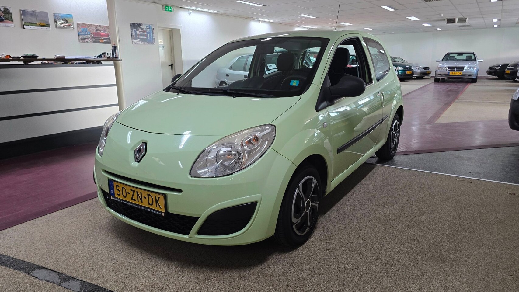 Renault Twingo - 1.2 Authentique 1.2 Authentique nieuwe Apk! - AutoWereld.nl