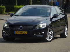 Volvo V60 - 2.4 D6 AWD Plug-In Hybrid Summu AUTOMAAT LEER/NAVI