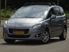 Peugeot 5008 - 1.2 PureTech Style 7-PERSOONS PANORAMADAK/PDC