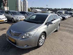 Toyota Avensis Wagon - 1.8 VVTi Executive Business