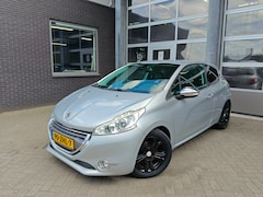 Peugeot 208 - 1.6 VTi Allure | Airco | Cruise | Navigatie | Bluetooth| Parkeersensoren Achter