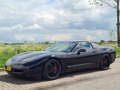 Chevrolet Corvette - USA C5 coupe 5.7 V8 aut. Black Edition -> 350 pk