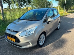 Ford B-Max - 1.0 EcoBoost Titanium