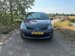 Renault Clio - 1.6-16V Dynamique