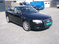 Audi A4 Limousine - 2.0 TFSI aut LEES OMSCHRIJVING