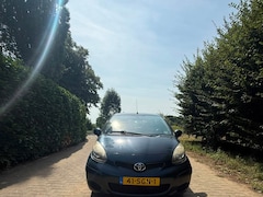 Toyota Aygo - 1.0-12V Aspiration Green Navigator