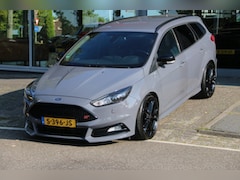 Ford Focus Wagon - 2.0 ST