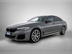 BMW 5-serie - 545e xDrive M Sport | Camera | Adaptive Cruise | Stoelverwarming |