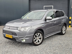 Mitsubishi Outlander - 2.0 PHEV Intense +