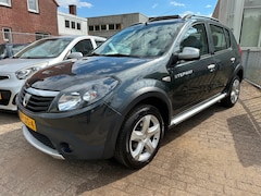 Dacia Sandero Stepway - 1.6 * AIRCO * LMV