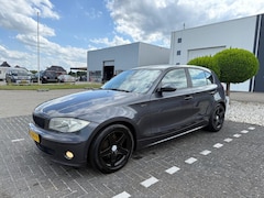 BMW 1-serie - 116i Executive 2005