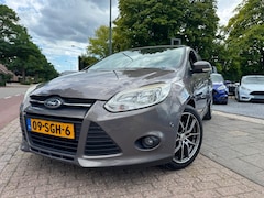 Ford Focus Wagon - 1.6 EcoBoost A-C Elek Pakket Lmv Pdc Navi
