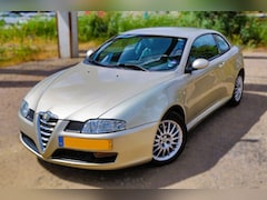 Alfa Romeo GT - 1.9 JTD Progression Clima Leer Cruise Bose PDC