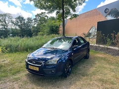 Ford Focus - 1.6-16V Futura Airco Camera Cruise