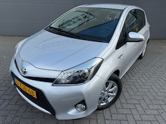 Toyota Yaris - 1.5 Full Hybrid Aspiration*AIRCO*APK*TERKHAAK*NAP*ELKT-RAAM*NAVI*CAMERA