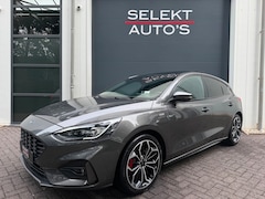 Ford Focus - 1.5 EcoBoost ST-Line X 182 Pk Pano/Led/Climate/Cruise/Stoelverwarming/B&O/Navigatie/Car Pl