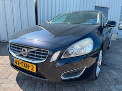 Volvo V60 - 1.6 T3 Momentum MOTOR DEFECT