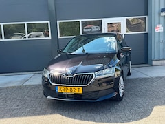 Skoda Fabia - 1.0 Ambition 2019 • airco • Bluetooth • CarPlay • parkeersensoren • 5-drs • zuinig
