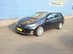 Toyota Auris Touring Sports - 1.3 Aspiration, Climate control, achteruitrij camera