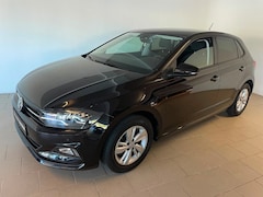 Volkswagen Polo - 1.0 TSI Comfortline AIRCO CRUISE NAVI APPLE CARPLAY PRIVACY GLAS LM VELGENPARKEERSENSOREN