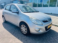 Hyundai i20 - 1.2i i-Motion