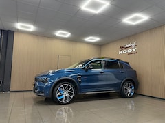 Lynk & Co 01 - 1.5 * Panoramadak / Infinity sound / Navigatie / Stoelverwarming