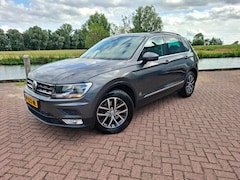 Volkswagen Tiguan - 1.4 TSI ACT Highline Clima Navi Cruise Trekhaak Park Pilot