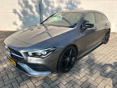 Mercedes-Benz CLA-klasse Shooting Brake - 200 Business Solution AMG Pano Sfeerverlichting Trekhaak Camera's NL-Auto Apk 04-2028
