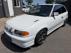 Opel Astra - 2.0i GSi | Schuifdak | Stoelverwarming | Sportstoelen | Project