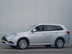 Mitsubishi Outlander - 2.4 PHEV Pure+ / 18 Inch / 119dkm NAP / Carplay / Camera / NL-Auto